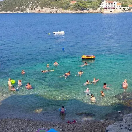 Pokrivenik 10427c Jelsa (Hvar)