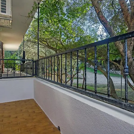 Apartment Pokrivenik 10427c Jelsa (Hvar)