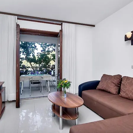 Apartment Pokrivenik 10427c Jelsa (Hvar)